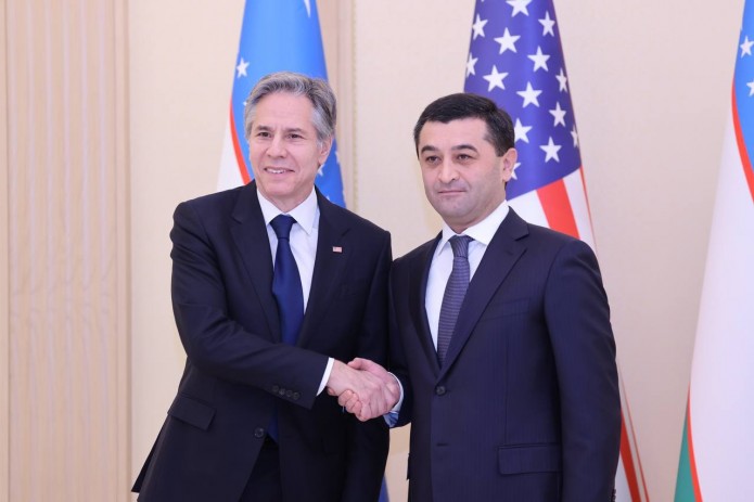 AQSH Davlat kotibi Entoni Blinken Toshkentda O'zbekiston Tashqi ishlar vazirligi rahbariyati bilan muzokara o'tkazdi