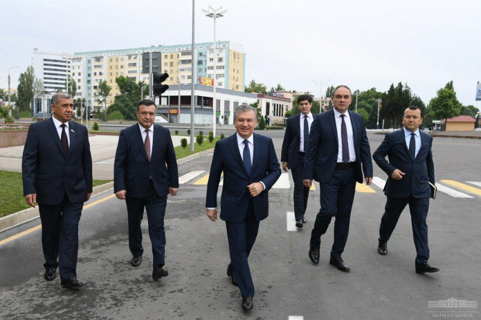 Президент Шавкат Мирзиёев посетил Студенческий городок в Ташкенте