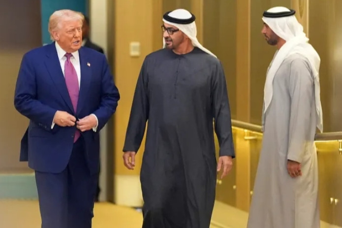 Tramp Abu-Dabiga yetib bordi