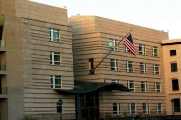 Здание посольства США в Багдаде пострадало от ракетного удара