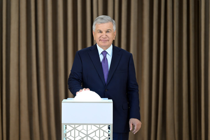 Prezident Andijonda $2,3 mlrdlik 98 ta loyihani ishga tushirdi, $7,3 mrdlik 108 ta qurilishga start berdi