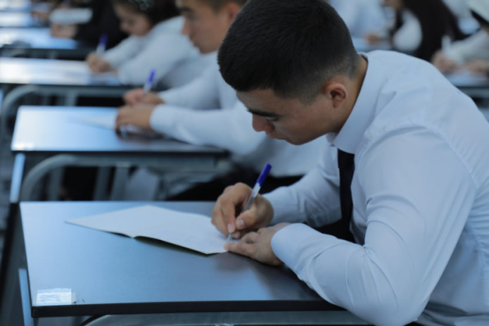 Академик интизом ва таълим сифатидаги муаммолар — Олий таълим вазирлиги сиртқи таълим тугатилишига изоҳ берди