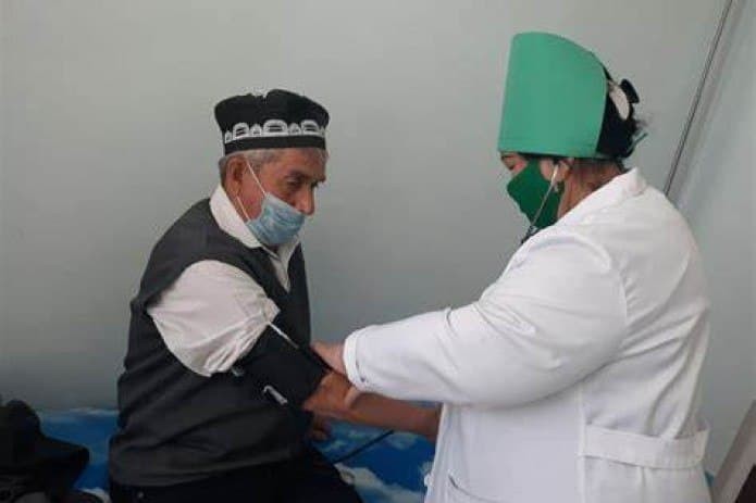 Число введенных доз вакцины от COVID-19 жителям Узбекистана превысило 18,5 млн.