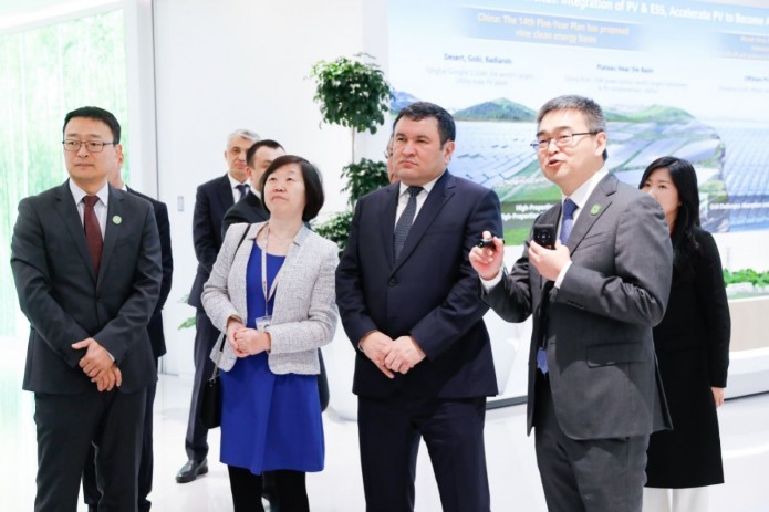Министр энергетики Узбекистана посетил штаб-квартиру компании Huawei