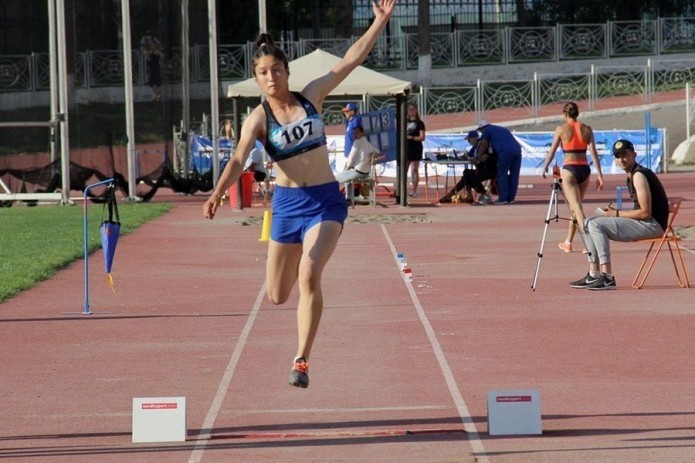 15-летняя узбекистанка Шарифа Давронова за год стала чемпионом мира и Азии по легкой атлетике!