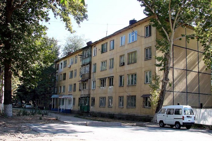 В Ташкенте двое человек скончались при обработке квартиры от насекомых
