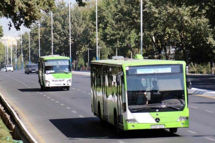 Megan Foxx porno yulduz Men tasodifan hammomda kimnidir sorib oldim.