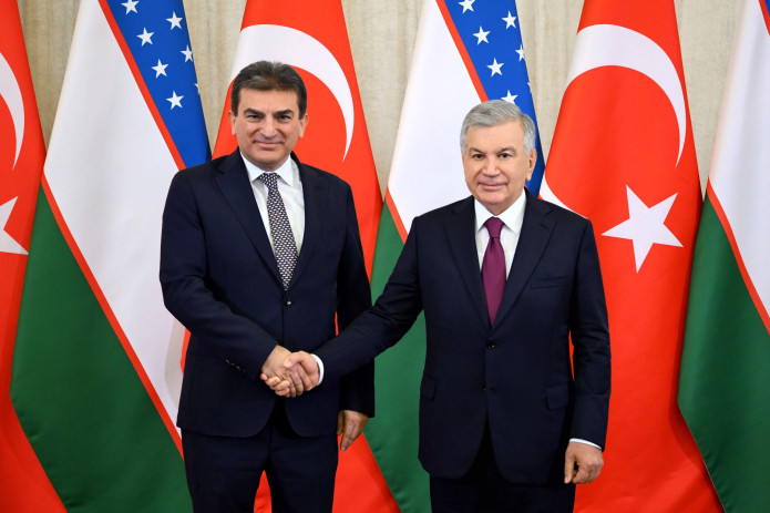 Shavkat Mirziyoyev Turkiyaning “OYAK” kompaniyasi rahbarini qabul qildi