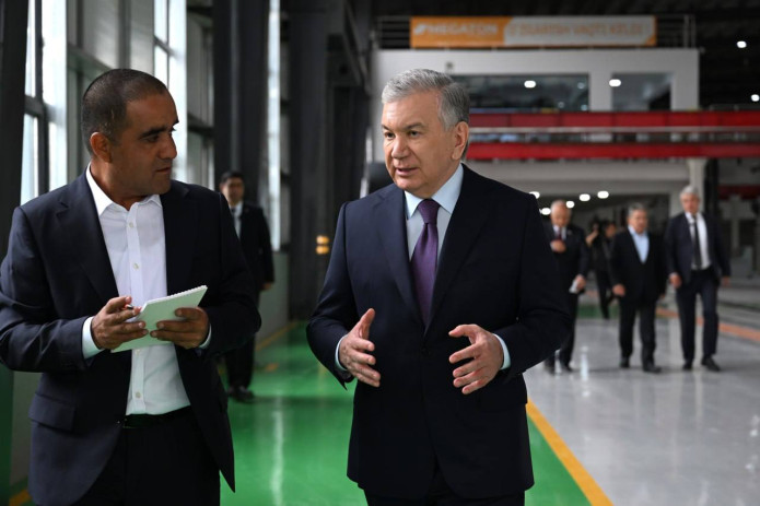 Chust tumanida zamonaviy qurilish materiallari tayyorlanmoqda