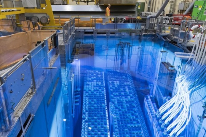 В Швейцарии впервые в истории выведена из эксплуатации одна из пяти АЭС