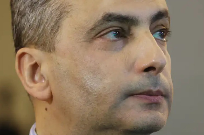 Rossiya: Sud Lev Shlosbergni jamoat ishlariga hukm qildi