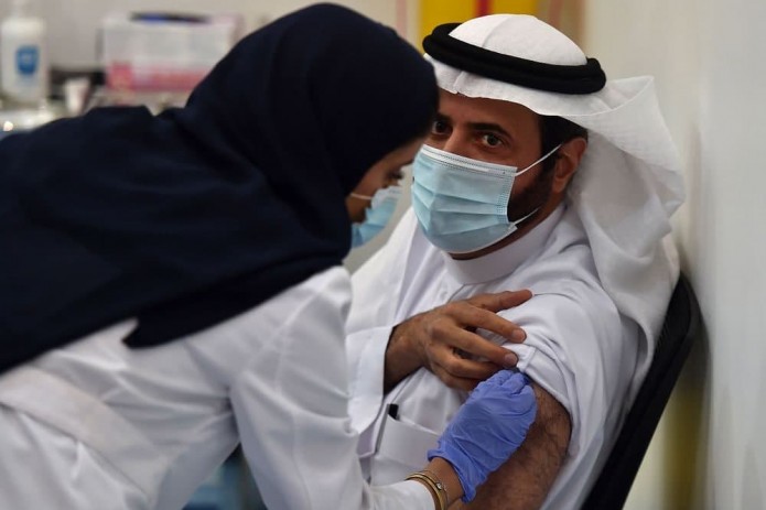 Саудовская Аравия будет принимать паломников при наличии прививки от COVID-19