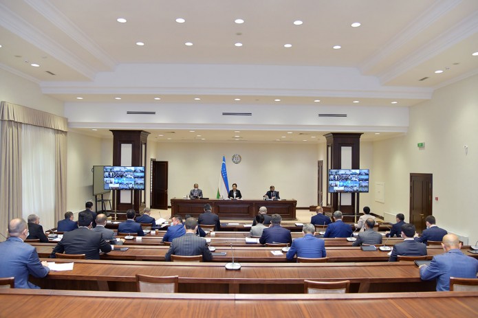 Начало работу шестое пленарное заседание Сената Олий Мажлиса