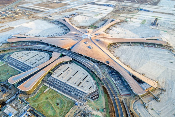В Китае открылся крупнейший в мире международный аэропорт