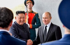 Ким Чен Ын поздравил Владимира Путина с 70-летием