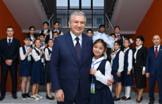 Prezident Shavkat Mirziyoyev maktab bitiruvchilariga tabrik yo‘lladi