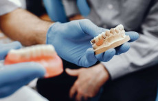 Endi o‘z tishingizdek his qiladigan implantlar yaratiladi