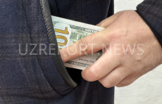 Endi O'zbekistondan xorijga $10 ming naqd pullarni deklaratsiyasiz olib chiqishga ruxsat beriladi