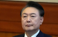 Janubiy Koreyaning sobiq prezidenti besh yilga ozodlikdan mahrum qilindi