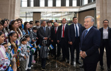 Shavkat Mirziyoyev Anqarada vatandoshlar bilan suhbatlashdi