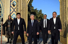 Prezident Termizdagi etnoshaharchani koʻzdan kechirdi