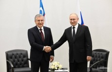 Shavkat Mirziyoyev Qozon shahrida Vladimir Putin bilan uchrashdi