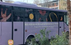 Toshkentda Respublika bolalar kutubxonasiga olib boruvchi avtobus harakatlana boshladi