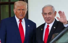 Tramp Netanyaxuning korrupsiya ishini to'xtatishga chaqirdi