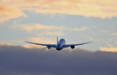 Eron havo hududi yopilgani sababli bir qator aviareyslar jo‘nash aeroportlariga qaytishga majbur bo‘ldi