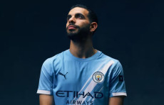 Rasman. “Manchester Siti” himoyachi sotib oldi