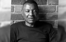 Afrikalik sobiq futbolchi o‘z itlari qurboniga aylanib, vafot etdi