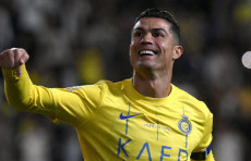 Ronaldu faoliyatini Yevropadan tashqarida davom ettirgach, qancha ishlab topdi?